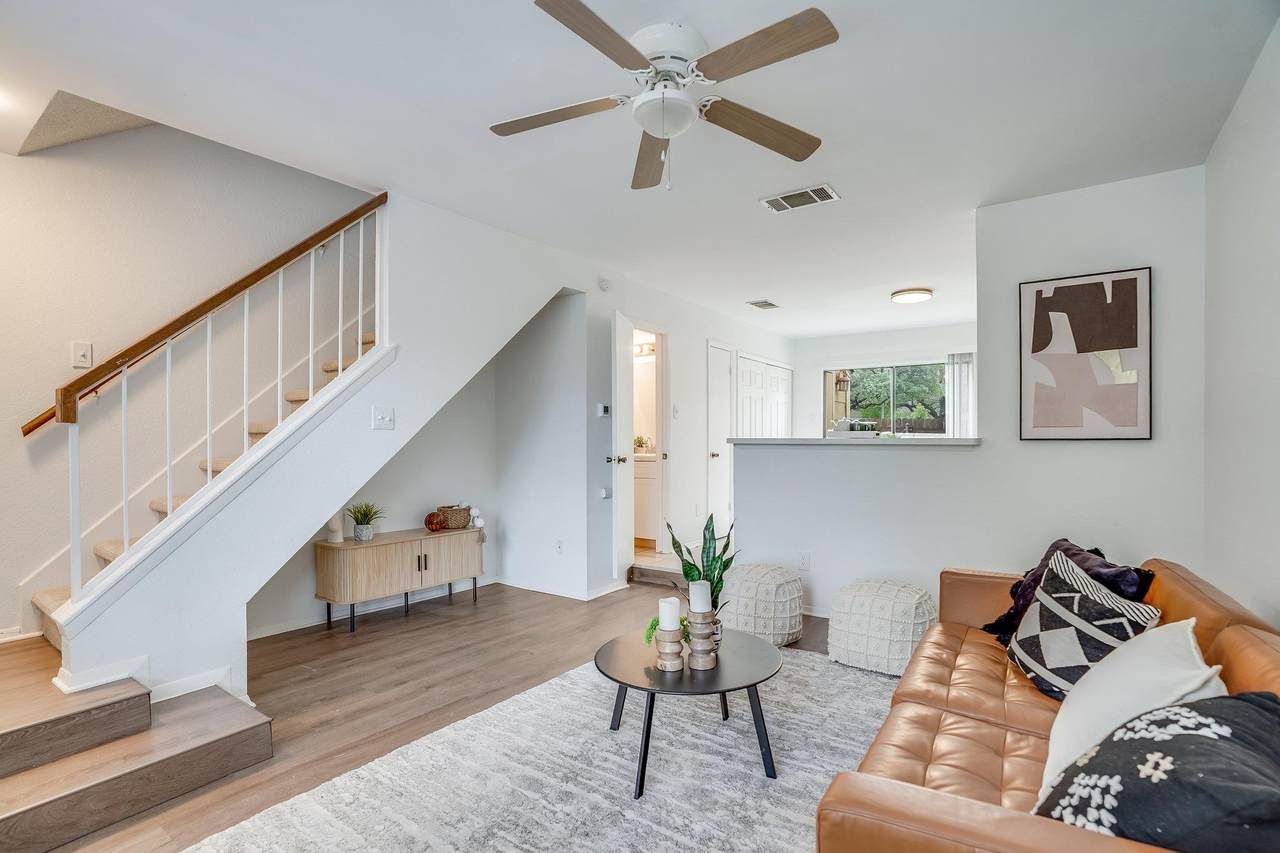 11901 Swearingen Dr - Photo 1
