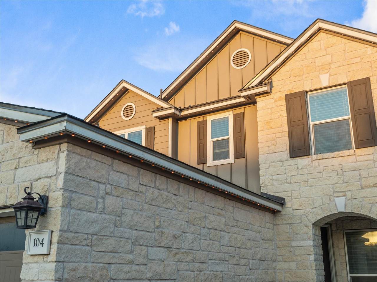 104 Rocroi Dr - Photo 1