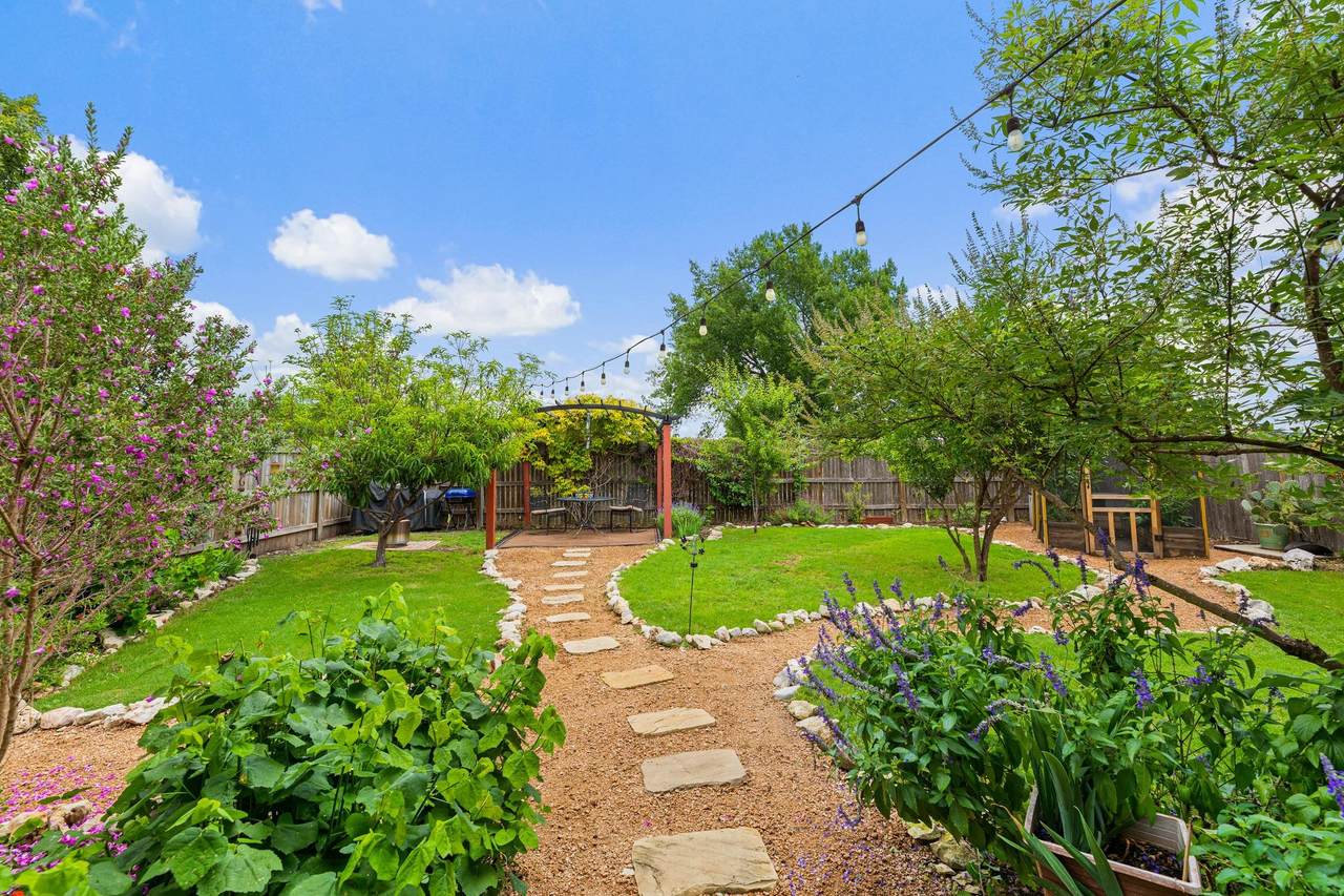 4516 Tiddle Ln - Photo 1