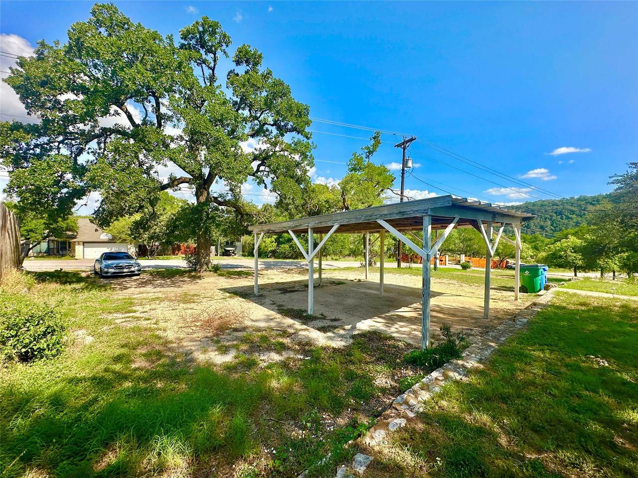 https://bt-photos.global.ssl.fastly.net/austin/1280_boomver_2_1586940-2.jpg