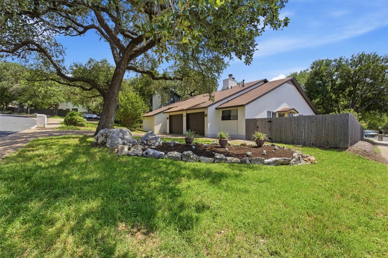 8142 Ceberry Dr - Photo 1
