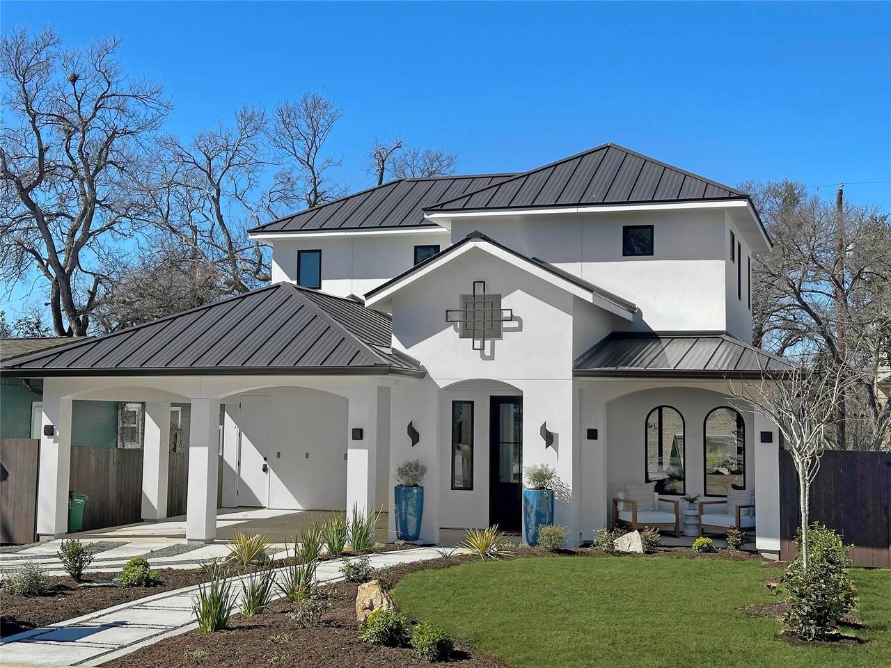 4304 Shoalwood Ave - Photo 1