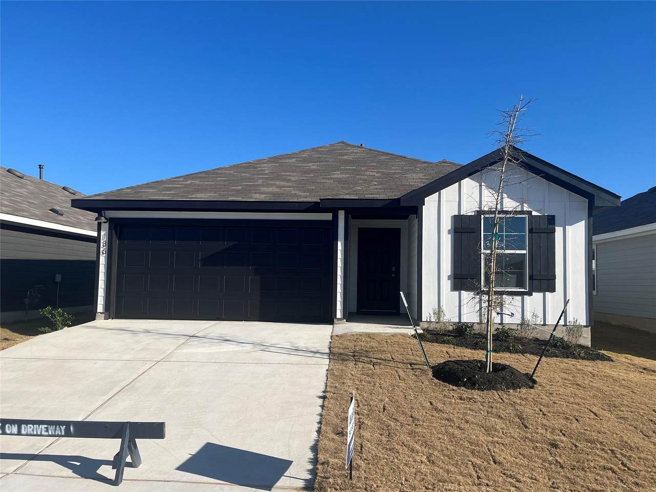 861 Arnold Loop - Photo 1