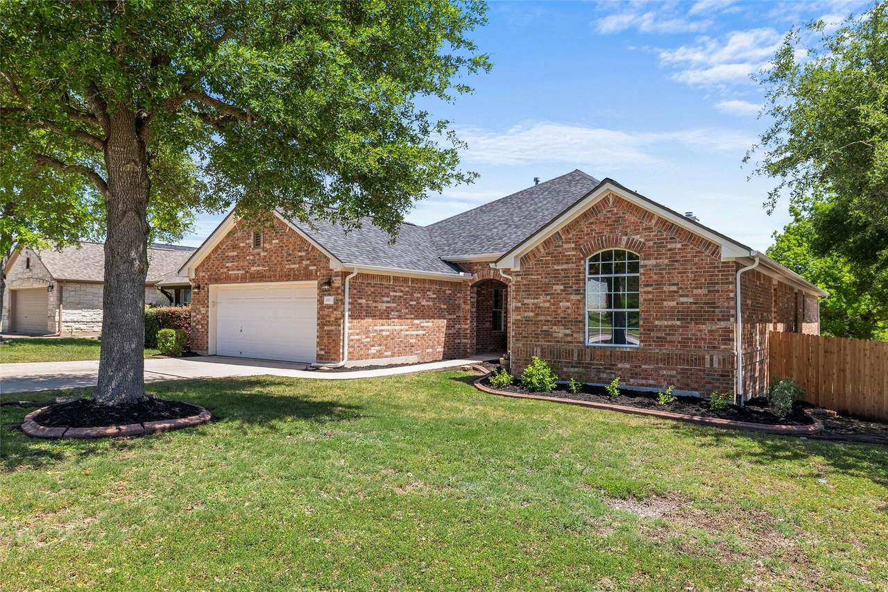 100 Stratton Ct - Photo 1