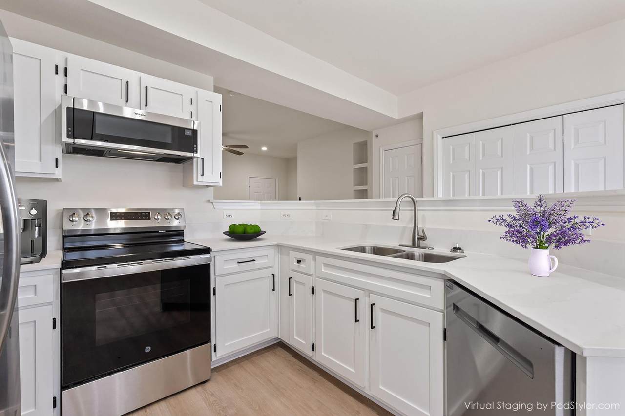 2320 Gracy Farms Ln - Photo 1
