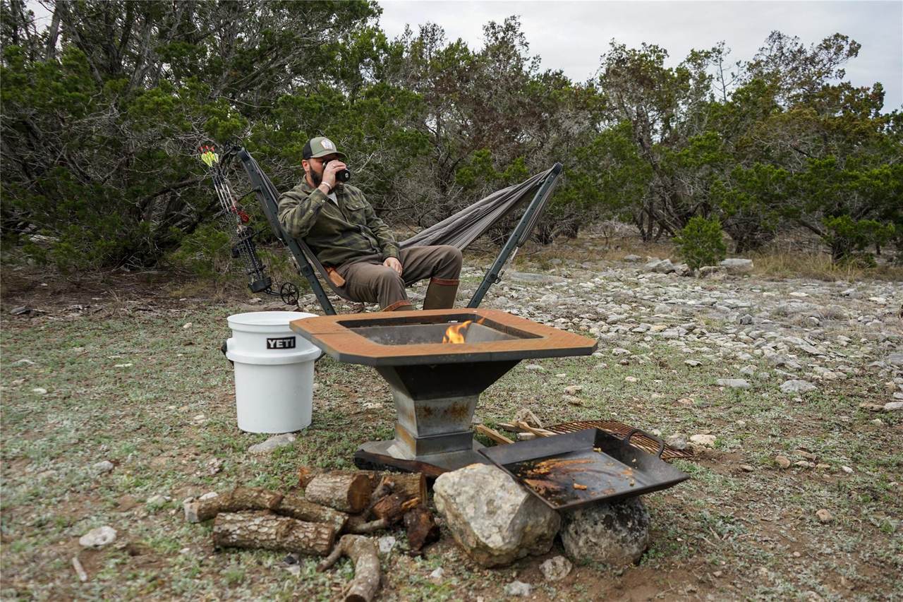 1450 Primrose Ln - Photo 1