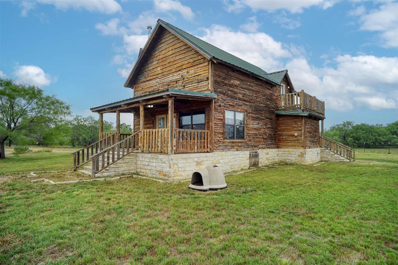 323 Cr 446 - Photo 1