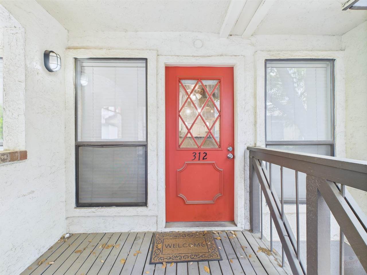 806 24th St - Photo 1