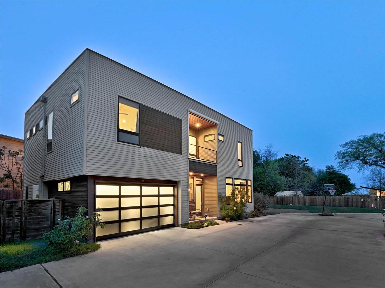 2106 Allwood Dr - Photo 1