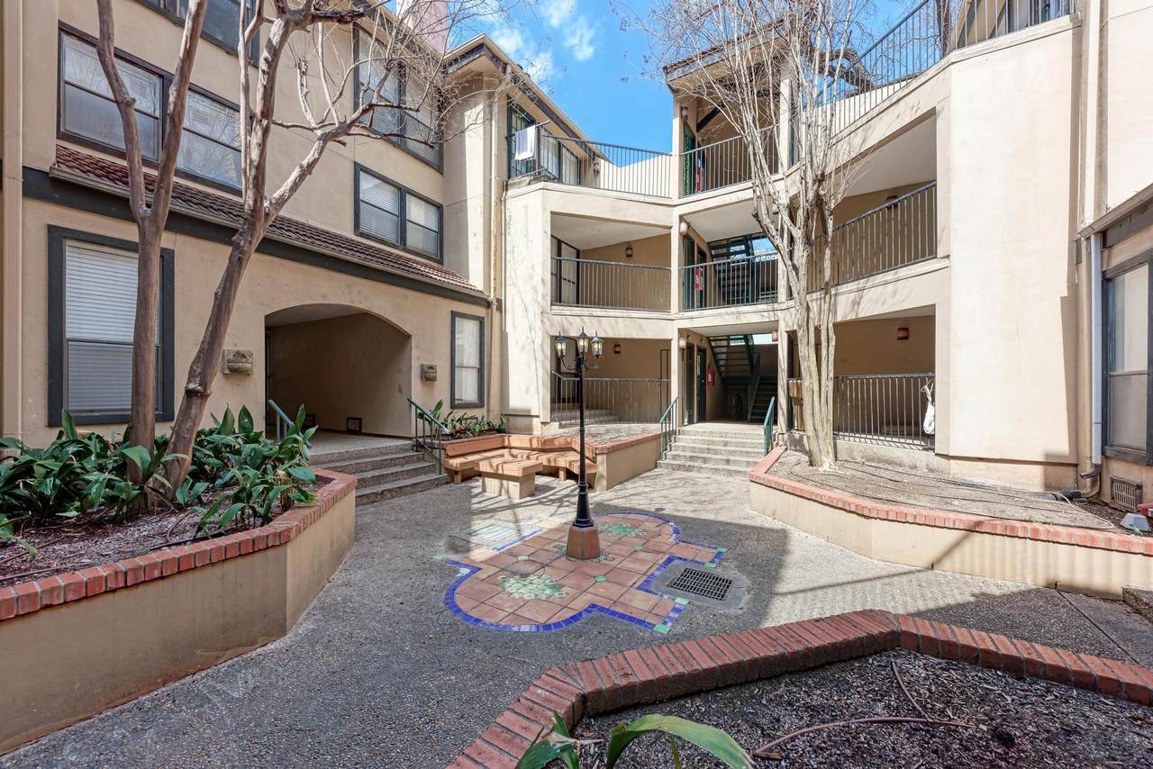 2110 Rio Grande St - Photo 1