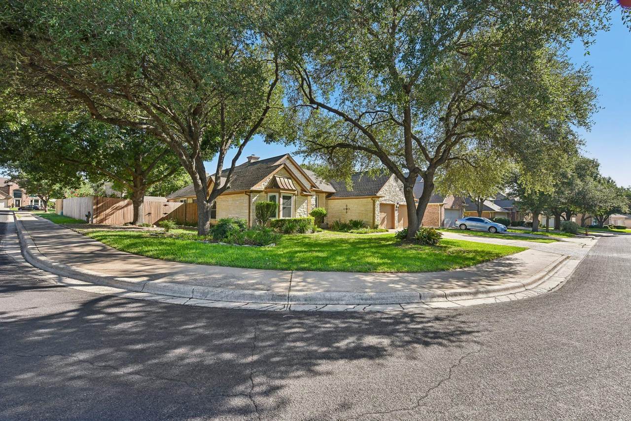 10020 Majorca Dr - Photo 1