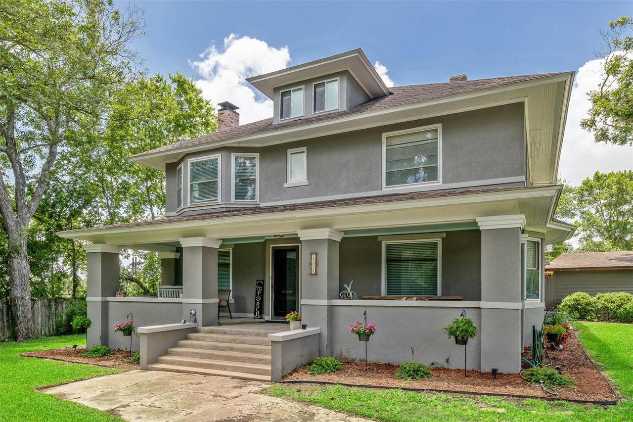 1004 Mitchell St - Photo 1