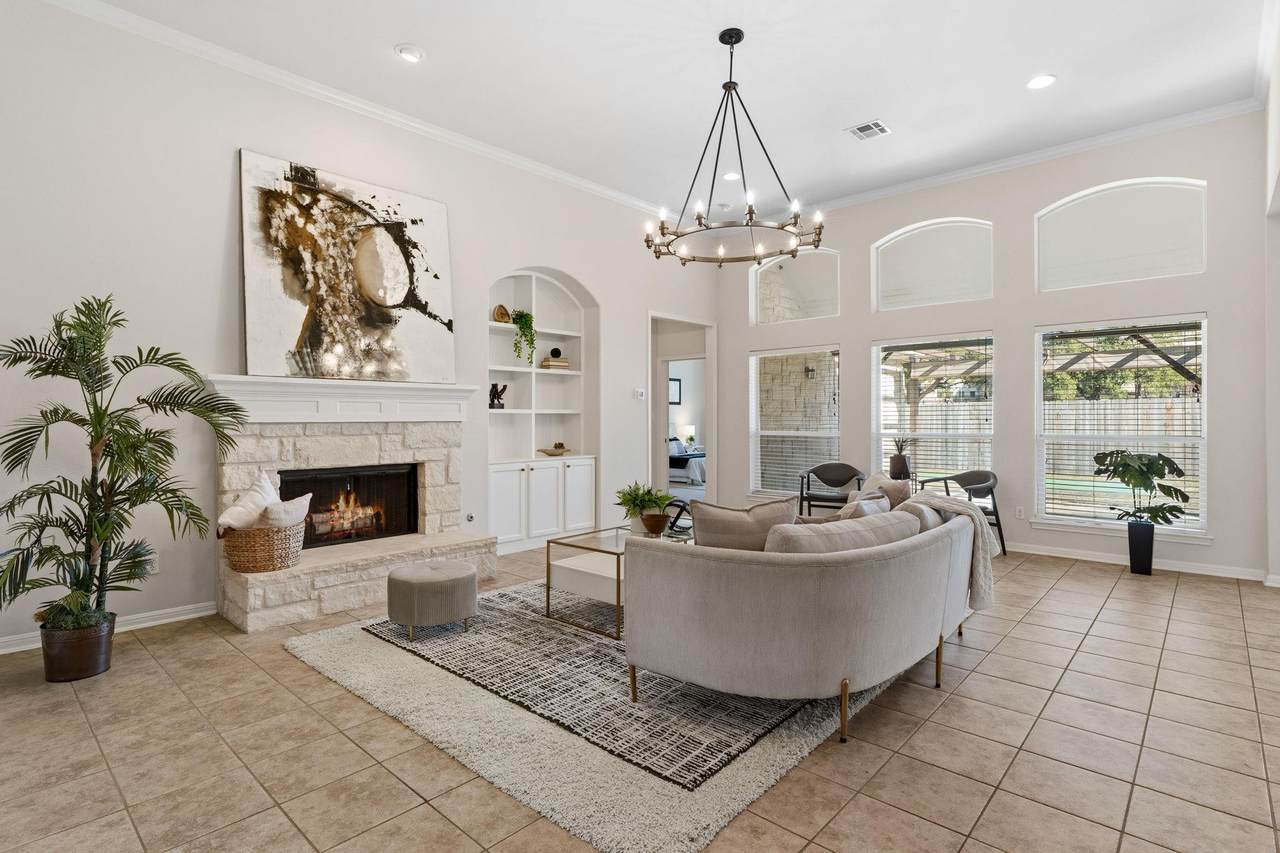 9613 Indina Hills Dr - Photo 1
