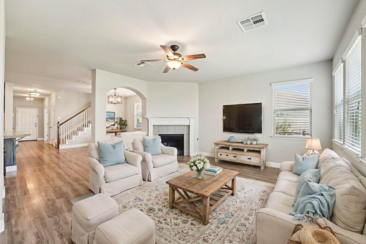 210 Dowdy Cv - Photo 1