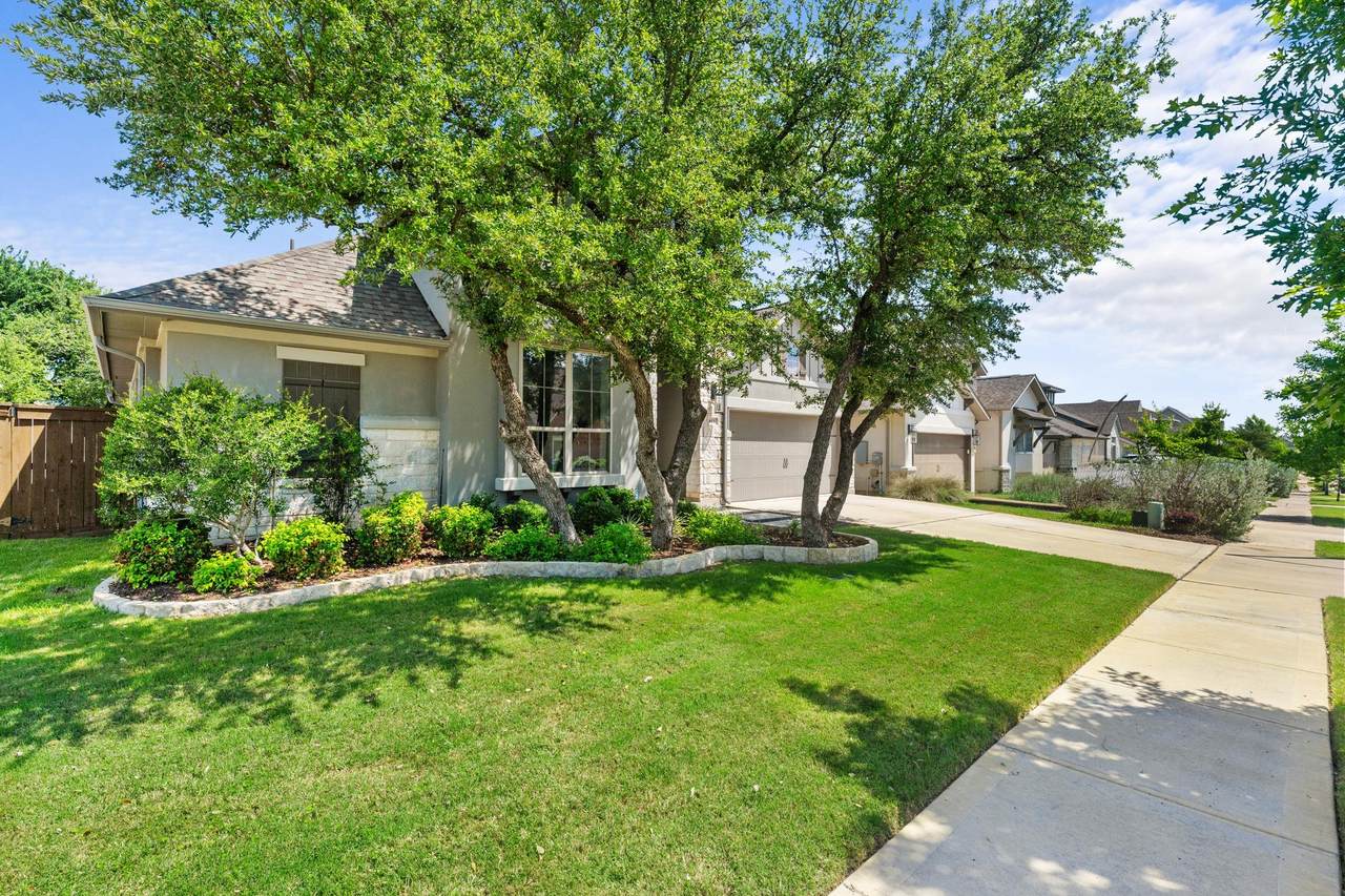 813 Heartleaf Dr - Photo 1