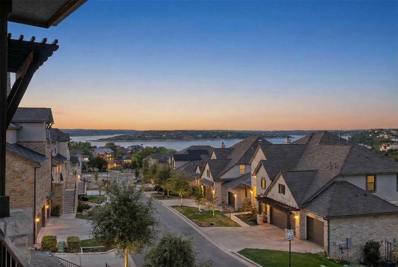 2412 Skywalk Ln - Photo 1