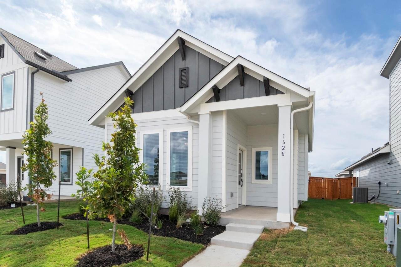 1628 Esplanade Pkwy - Photo 1