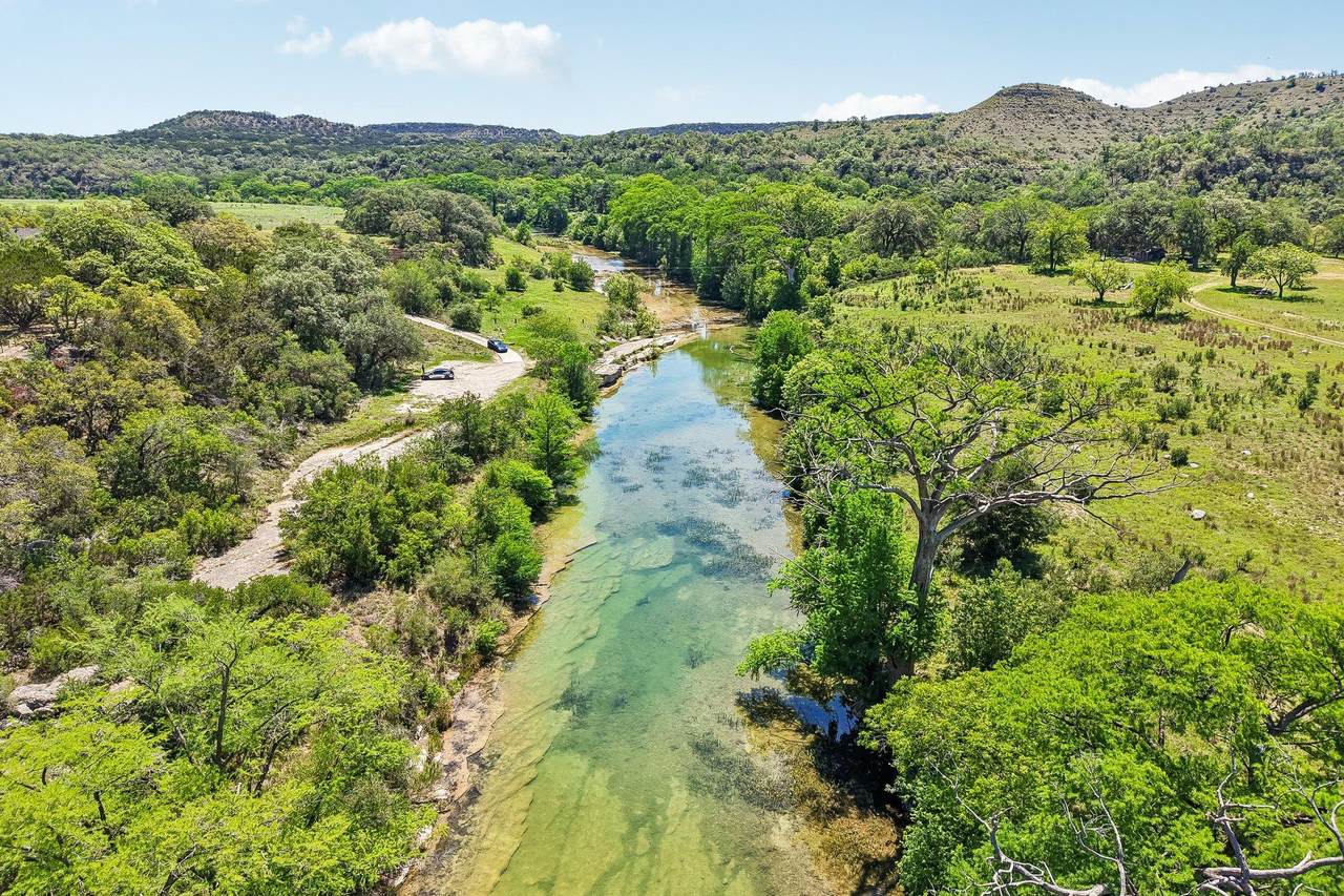 https://bt-photos.global.ssl.fastly.net/austin/1280_boomver_2_2714428-2.jpg