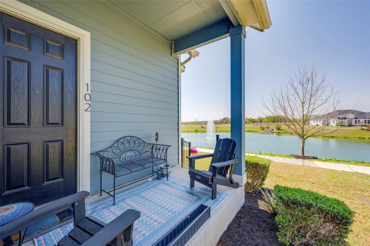 121 Harborside Dr - Photo 1