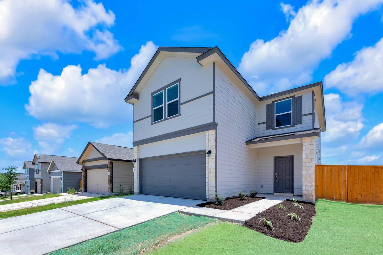 200 Lucky Texan Rd - Photo 1