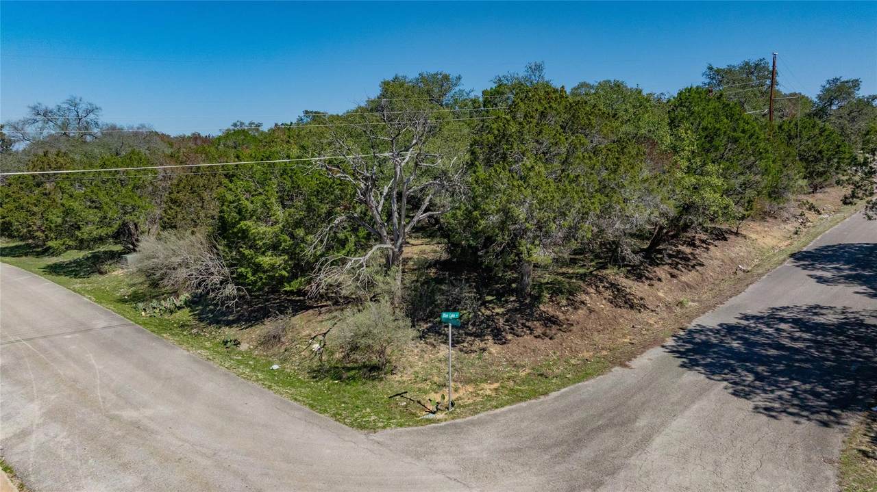 22000 Mockingbird St - Photo 1