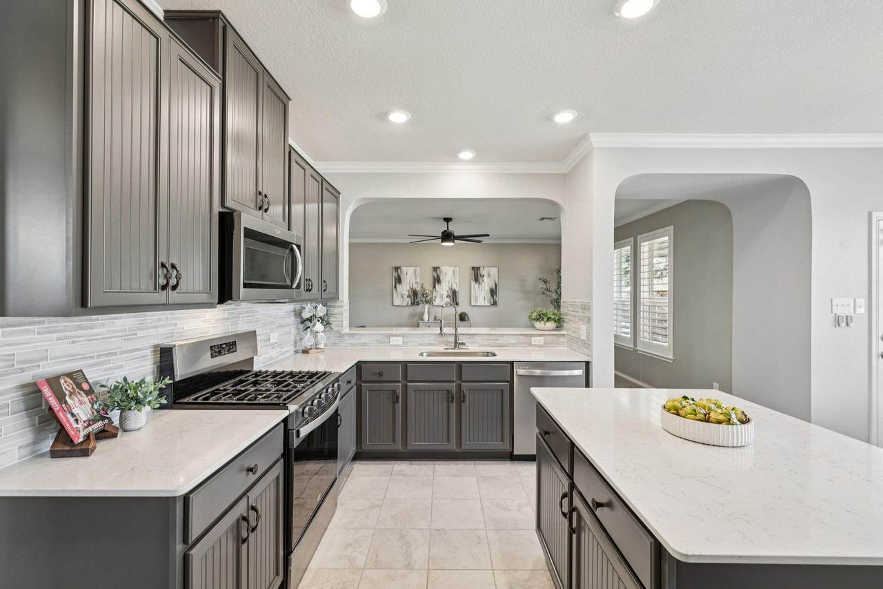 1509 Stinnett Ln - Photo 1