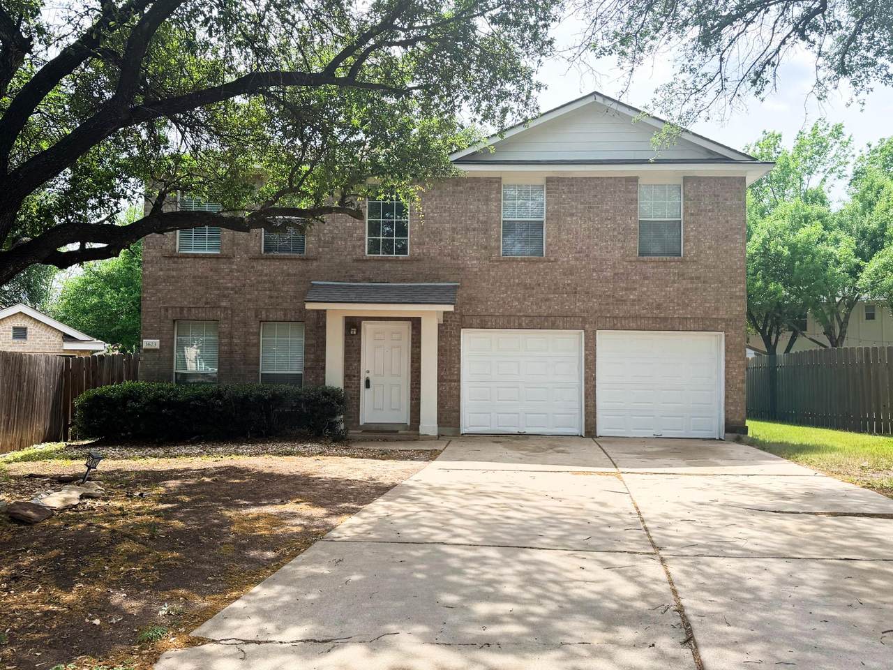 1623 War Horse Ln - Photo 1