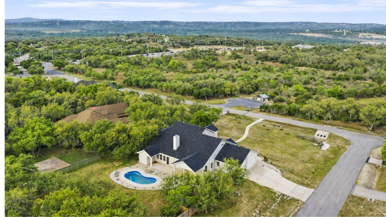 3011 River Way - Photo 1