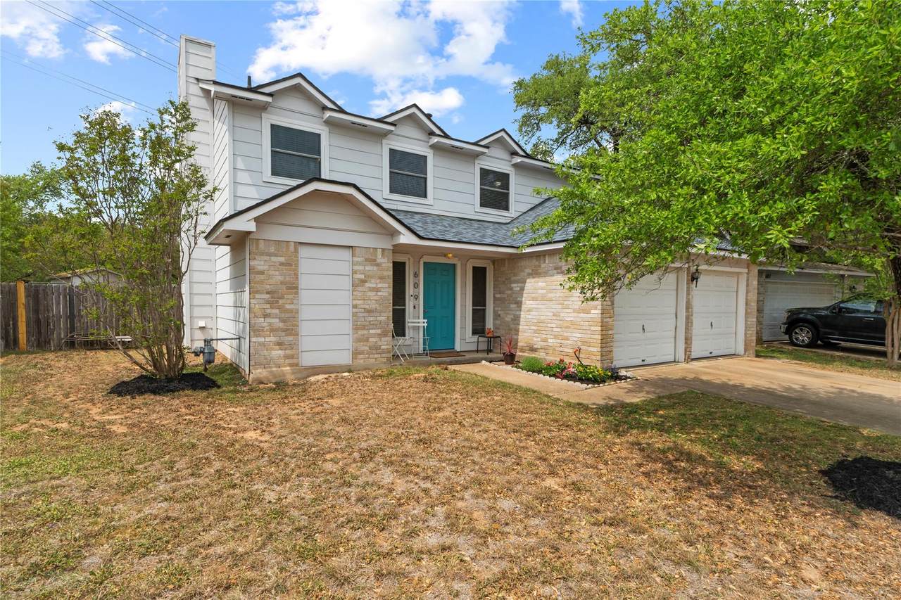 609 Wild Briar Cv - Photo 1