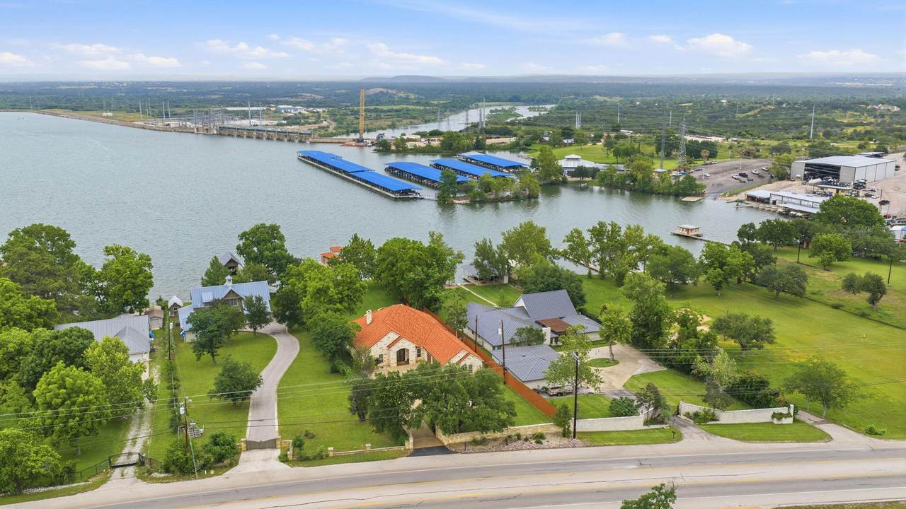 5100 Fm 2147 Rd - Photo 1