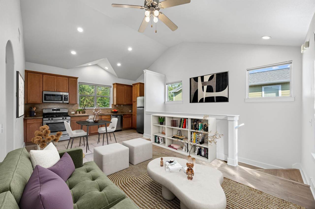 1601 Miriam Ave - Photo 1