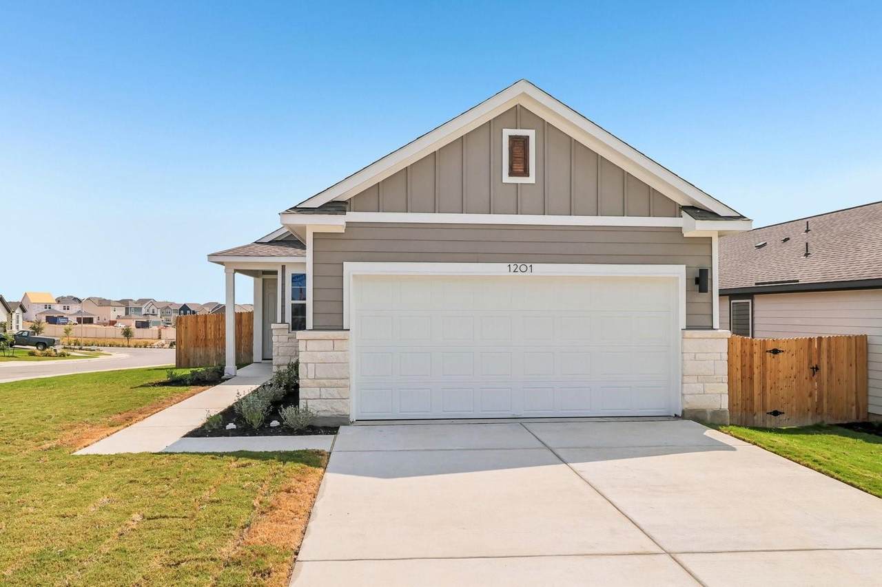 1201 Lavender Way - Photo 1