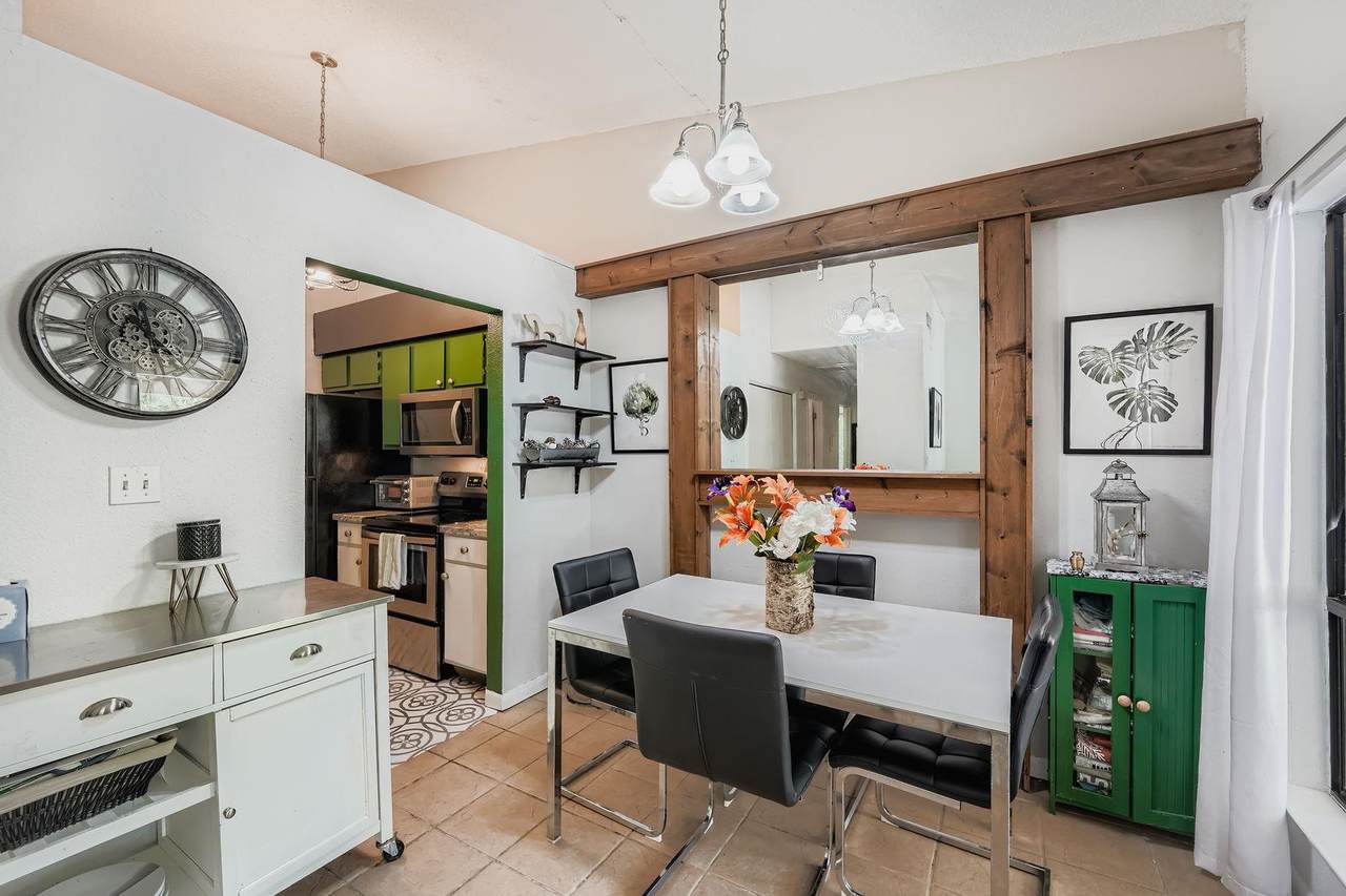 1705 Crossing Pl - Photo 1