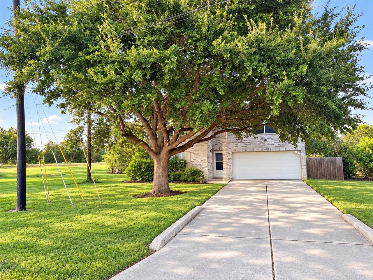 3085 Crestmont Ln - Photo 1