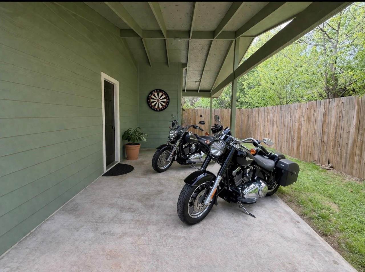 https://bt-photos.global.ssl.fastly.net/austin/1280_boomver_1_3326863-2.jpg