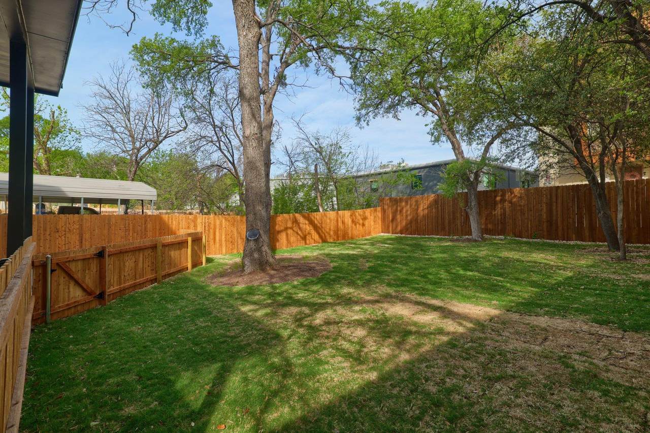 https://bt-photos.global.ssl.fastly.net/austin/1280_boomver_2_3380627-2.jpg