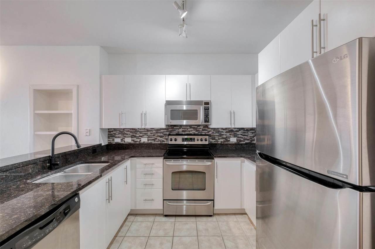 54 Rainey St - Photo 1