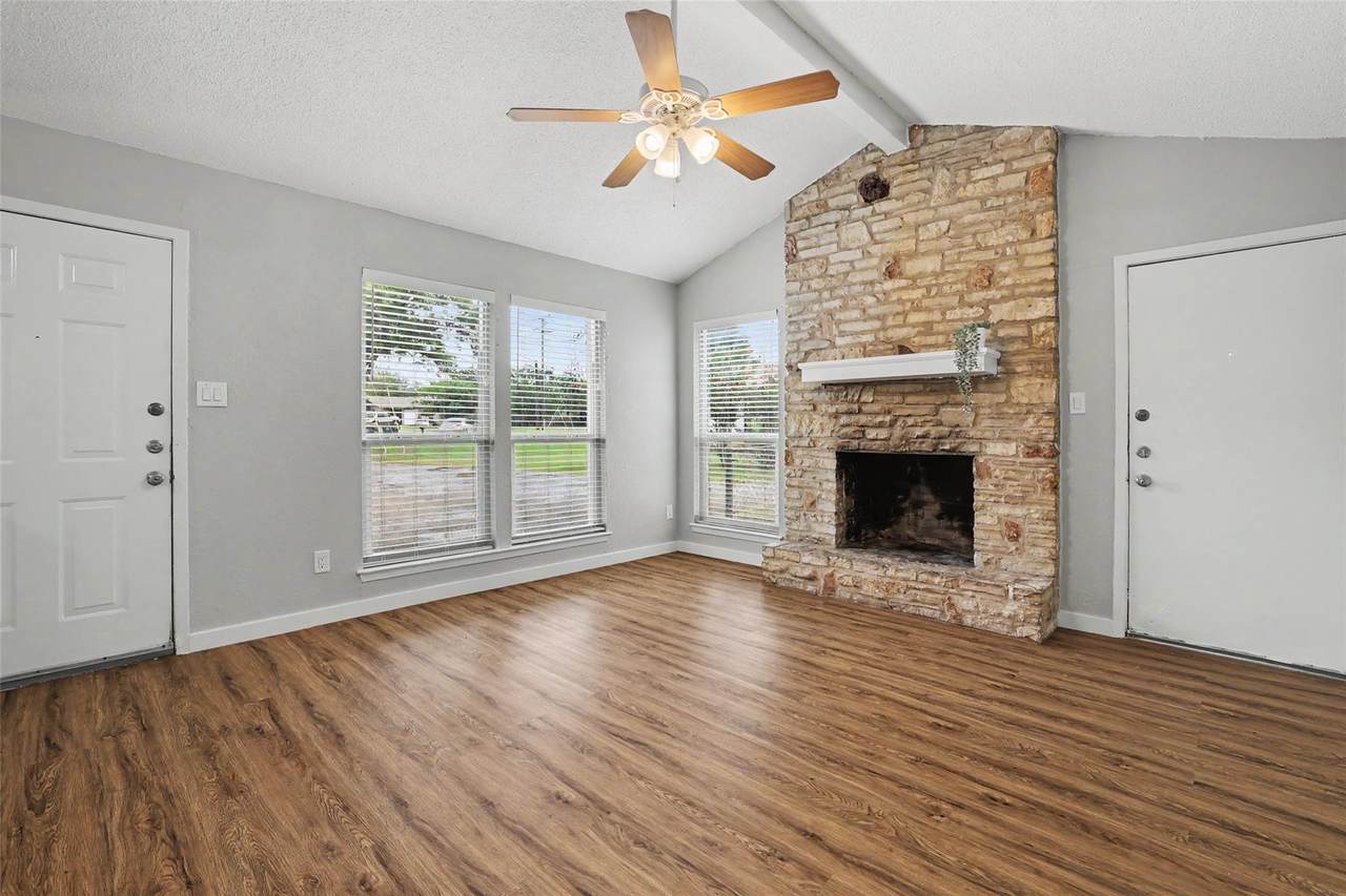 802 Ranch Rd - Photo 1