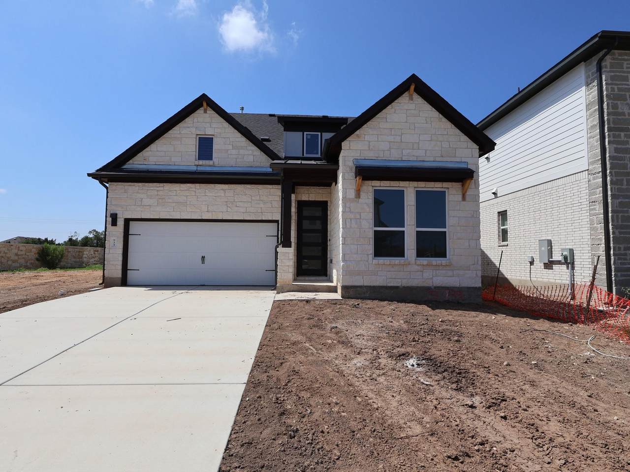 933 Corvallis Dr - Photo 1