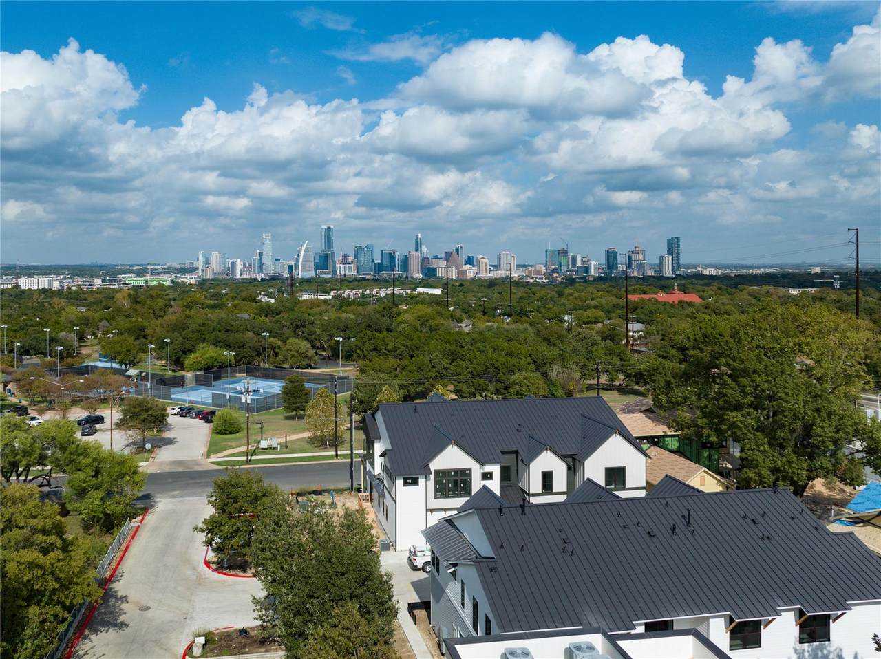 2707 Dulce Ln - Photo 1