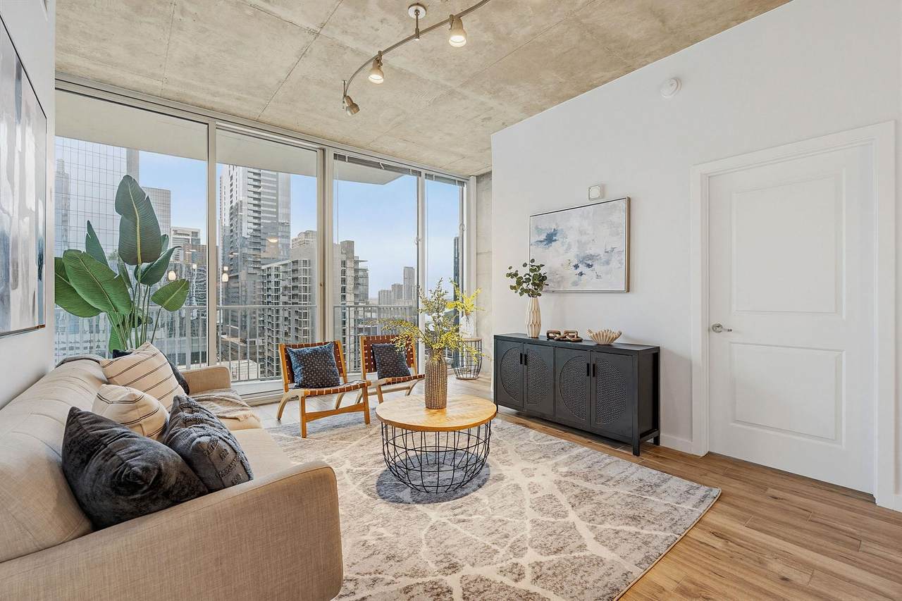 https://bt-photos.global.ssl.fastly.net/austin/1280_boomver_2_3623224-2.jpg