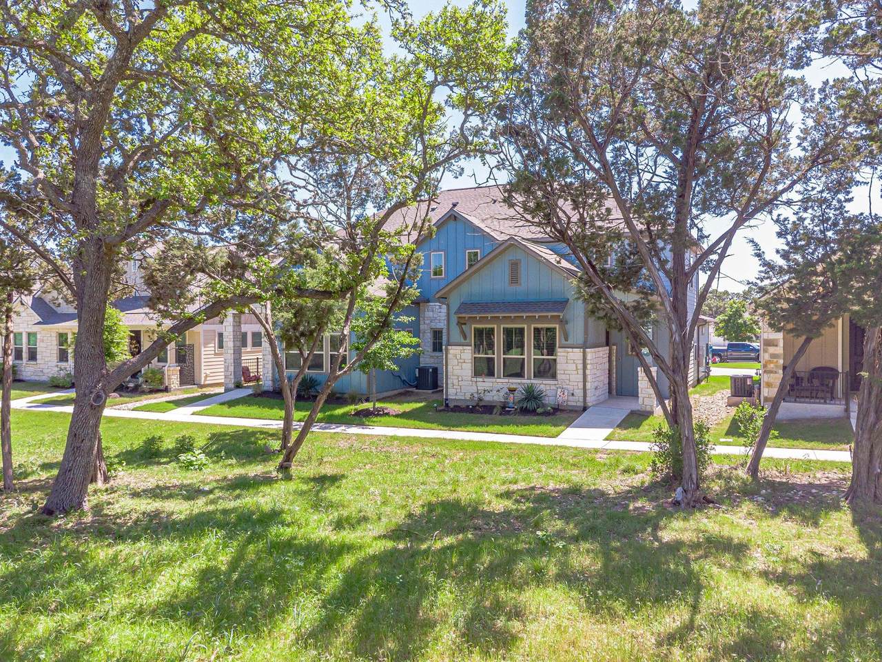 128 Lafitte Dr - Photo 1