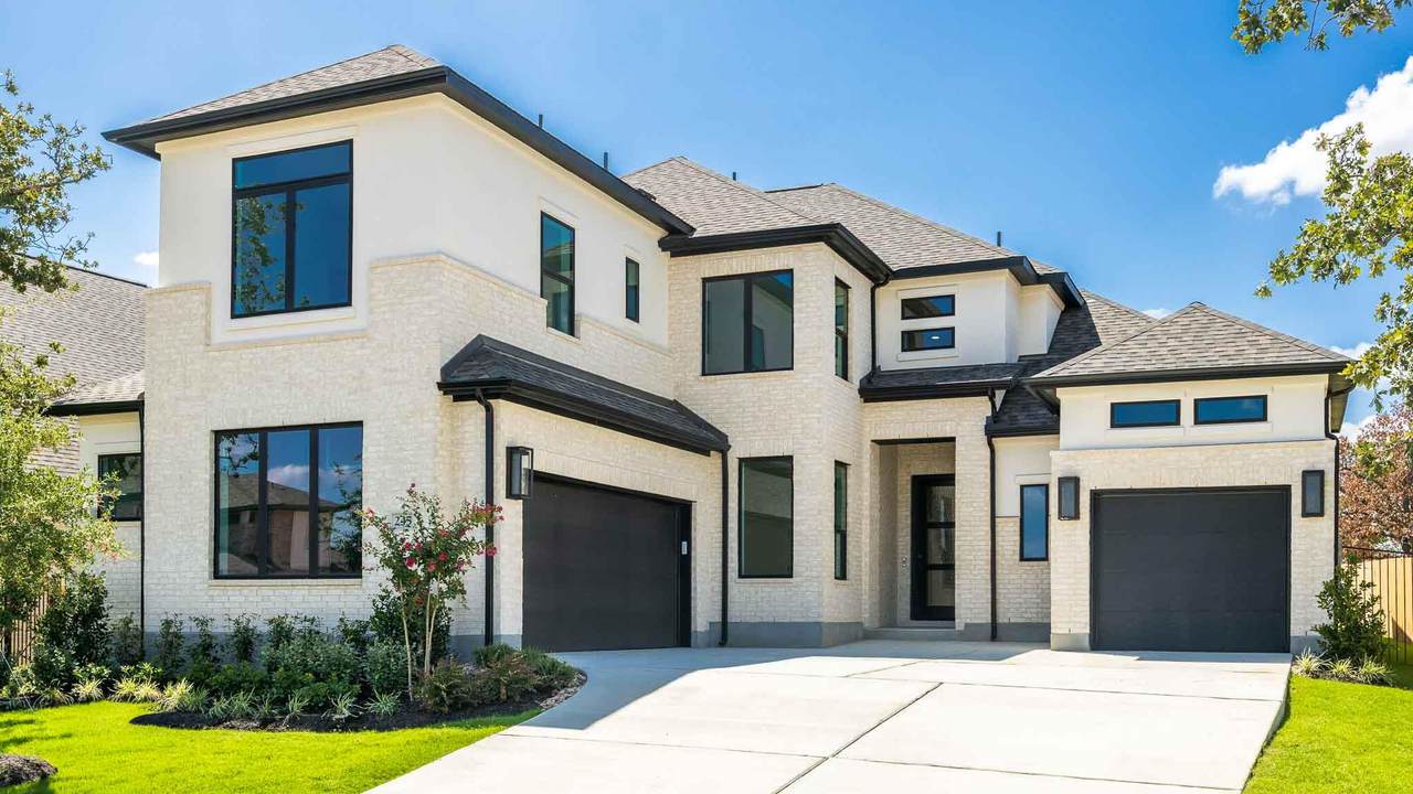 245 Maton Way - Photo 1