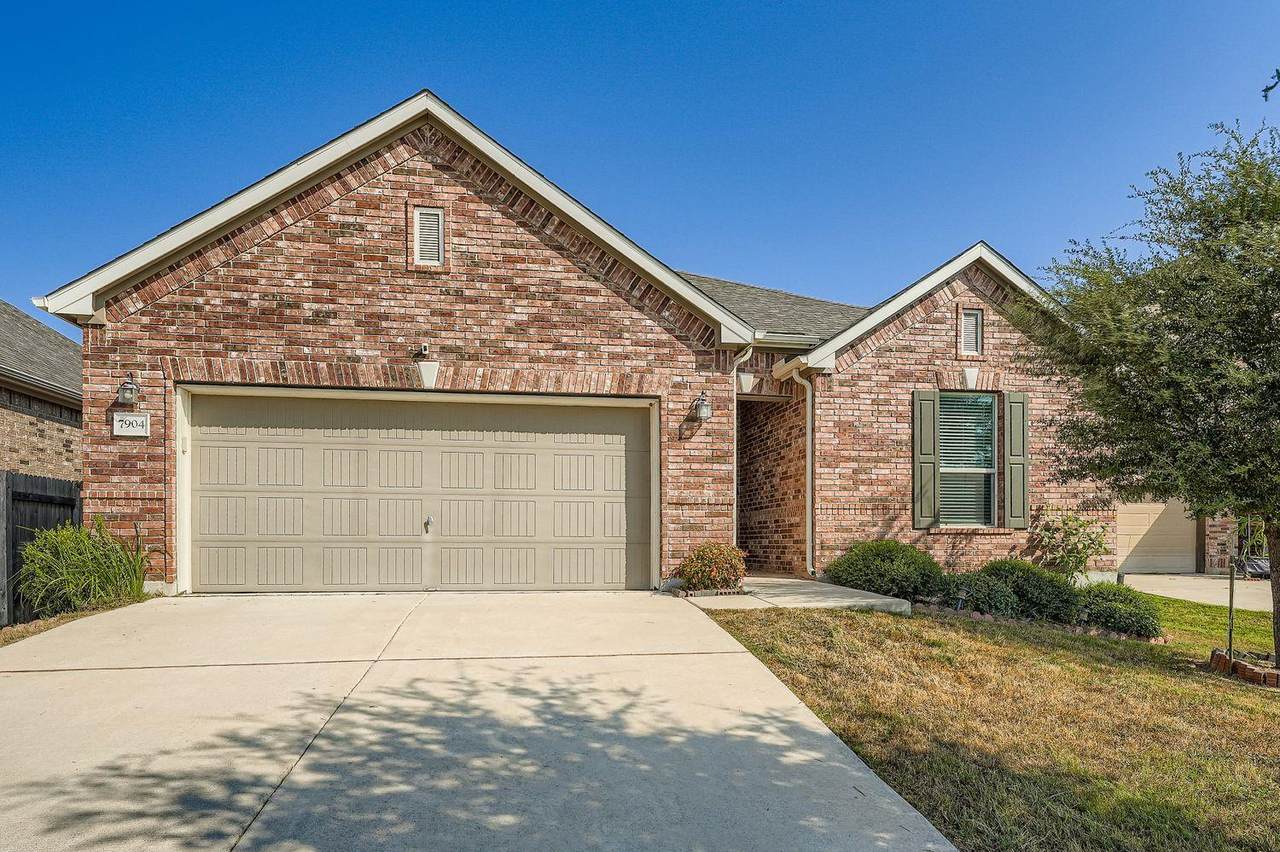 7904 Nightwing Rd - Photo 1