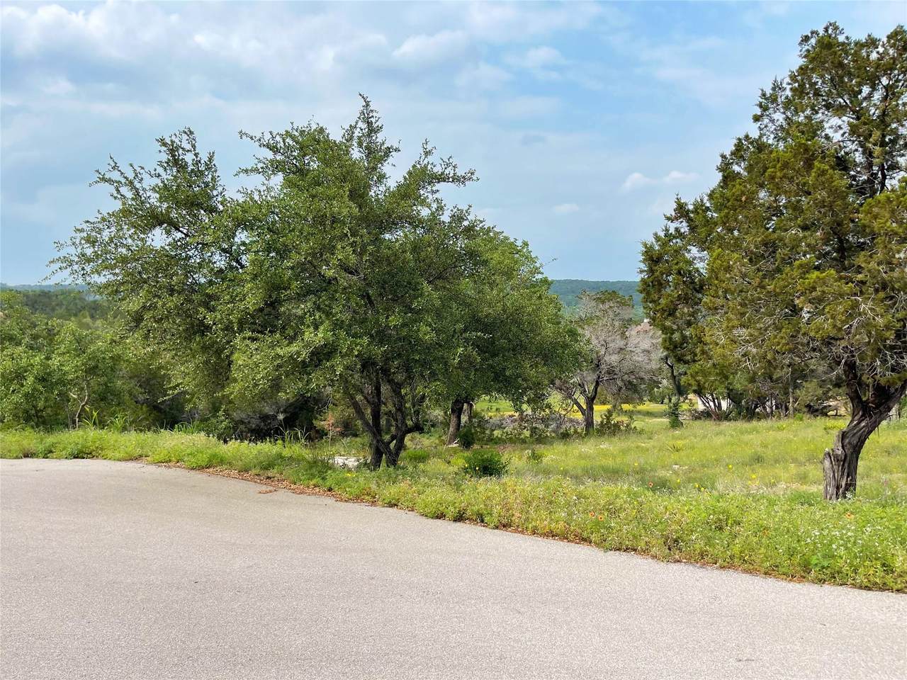 https://bt-photos.global.ssl.fastly.net/austin/1280_boomver_2_3906038-2.jpg