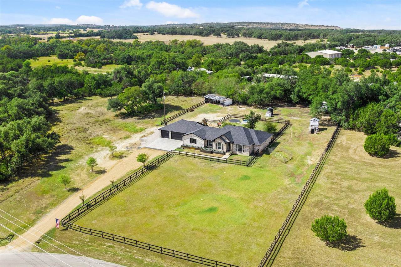 213 Beauchamp Rd - Photo 1