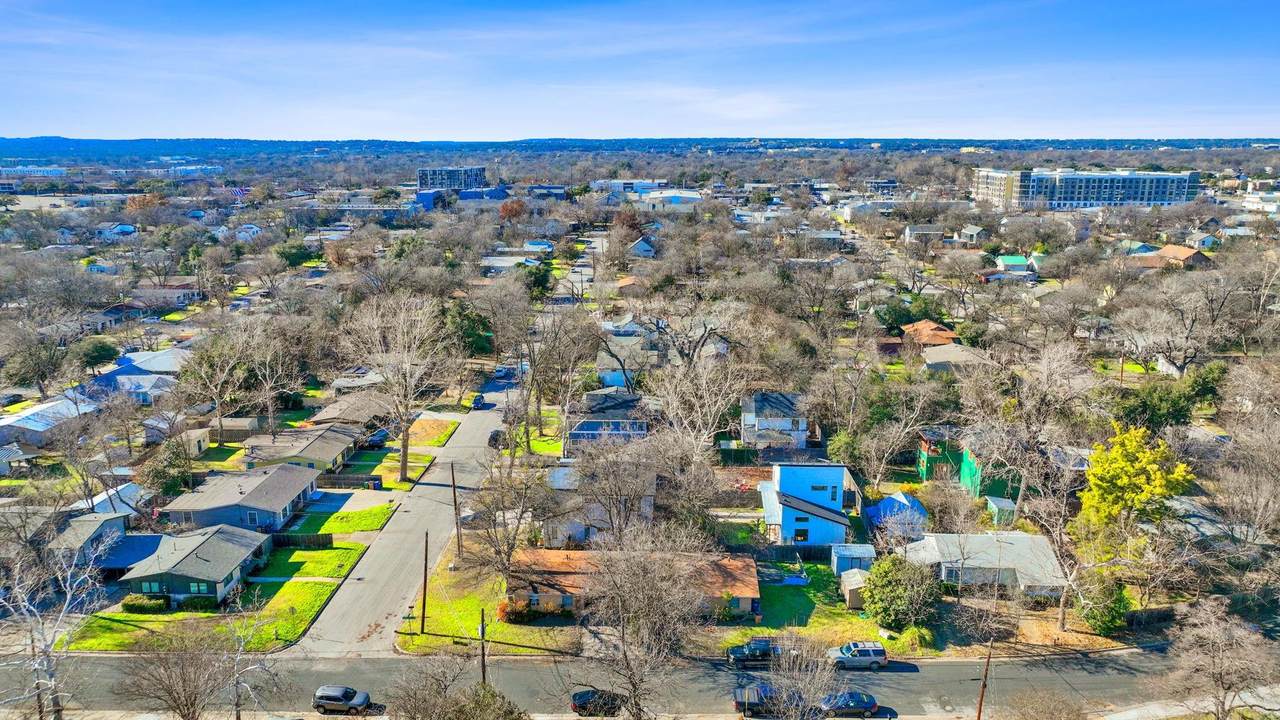 https://bt-photos.global.ssl.fastly.net/austin/1280_boomver_2_3916969-2.jpg