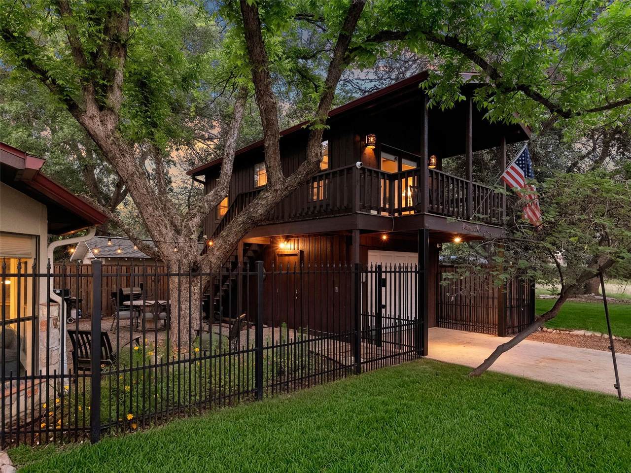 https://bt-photos.global.ssl.fastly.net/austin/1280_boomver_3_3965841-2.jpg