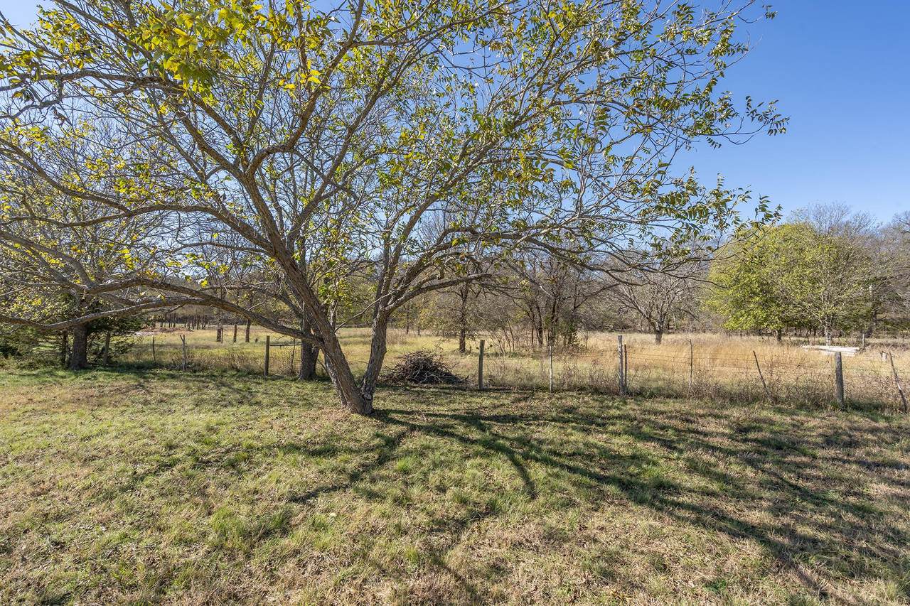 138 River Rd - Photo 1
