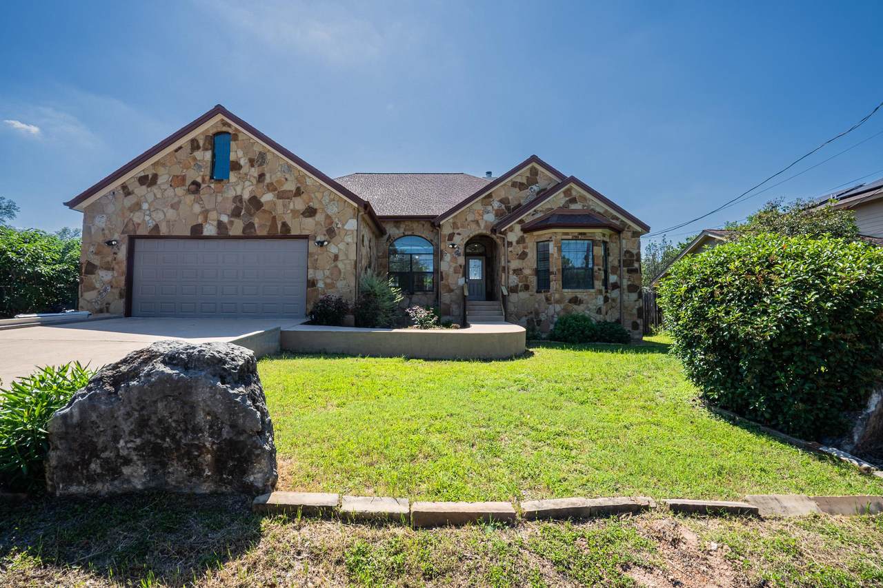 https://bt-photos.global.ssl.fastly.net/austin/1280_boomver_2_4168158-2.jpg